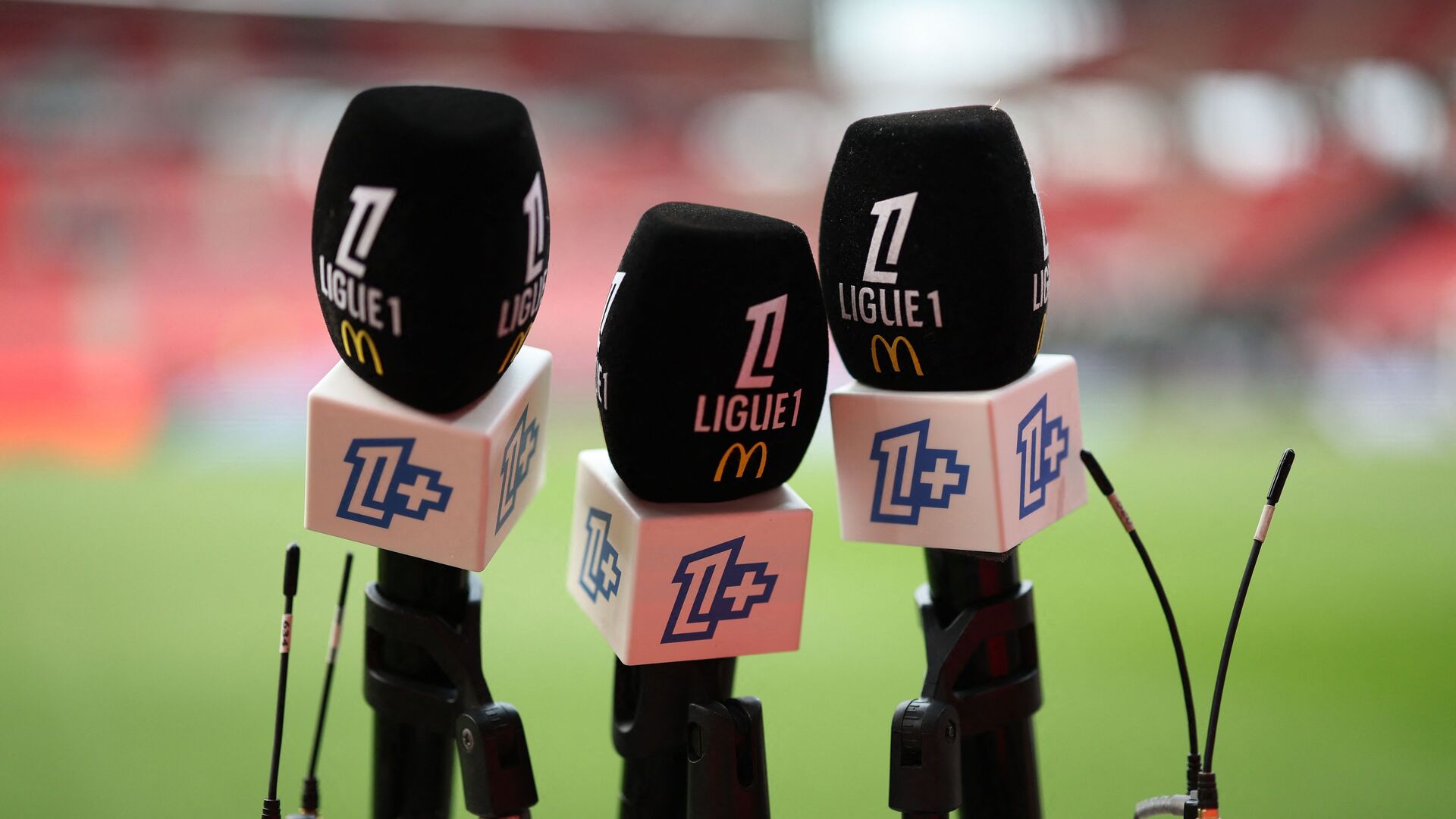 Mikrofoner med Ligue 1 McDonald's logo