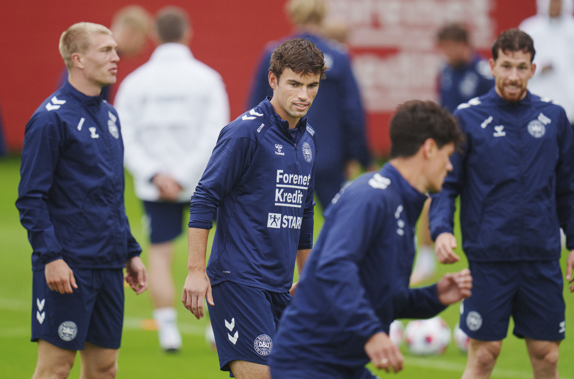 Matt O'Riley under en træning med landsholdet.