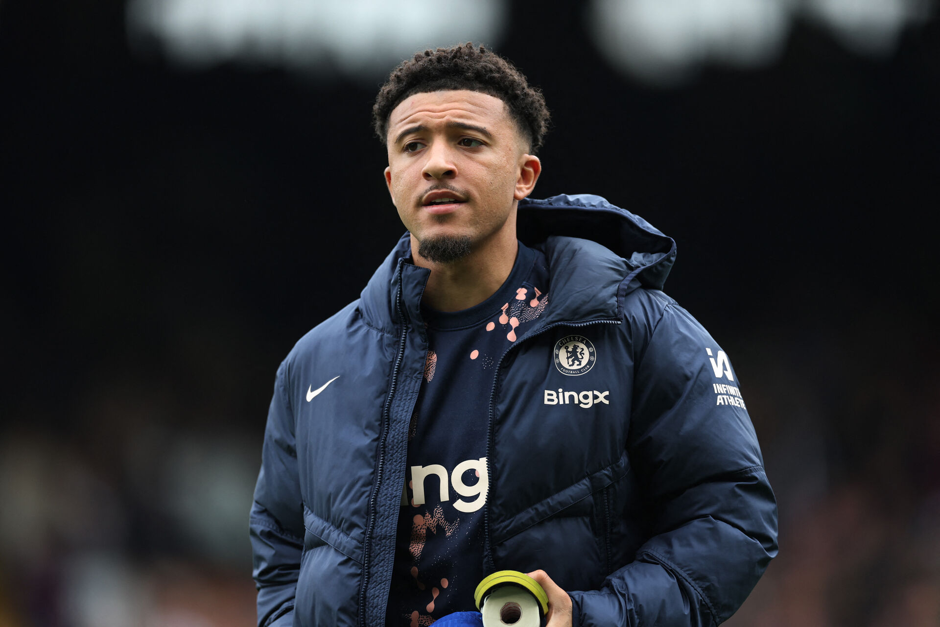 Jadon Sancho med en dynejakke fra sin tid i Chelsea.