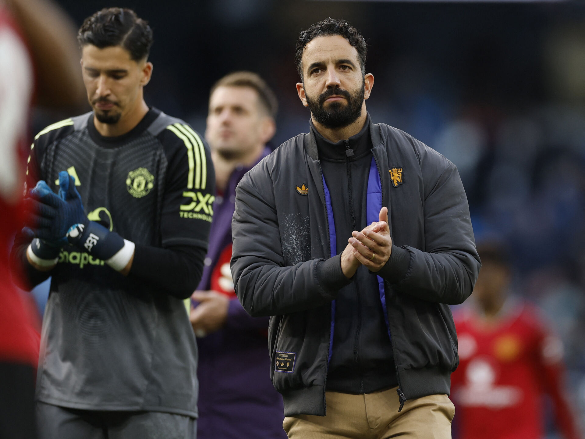 Ruben Amorim klapper efter Manchester Uniteds kamp mod Manchester City.