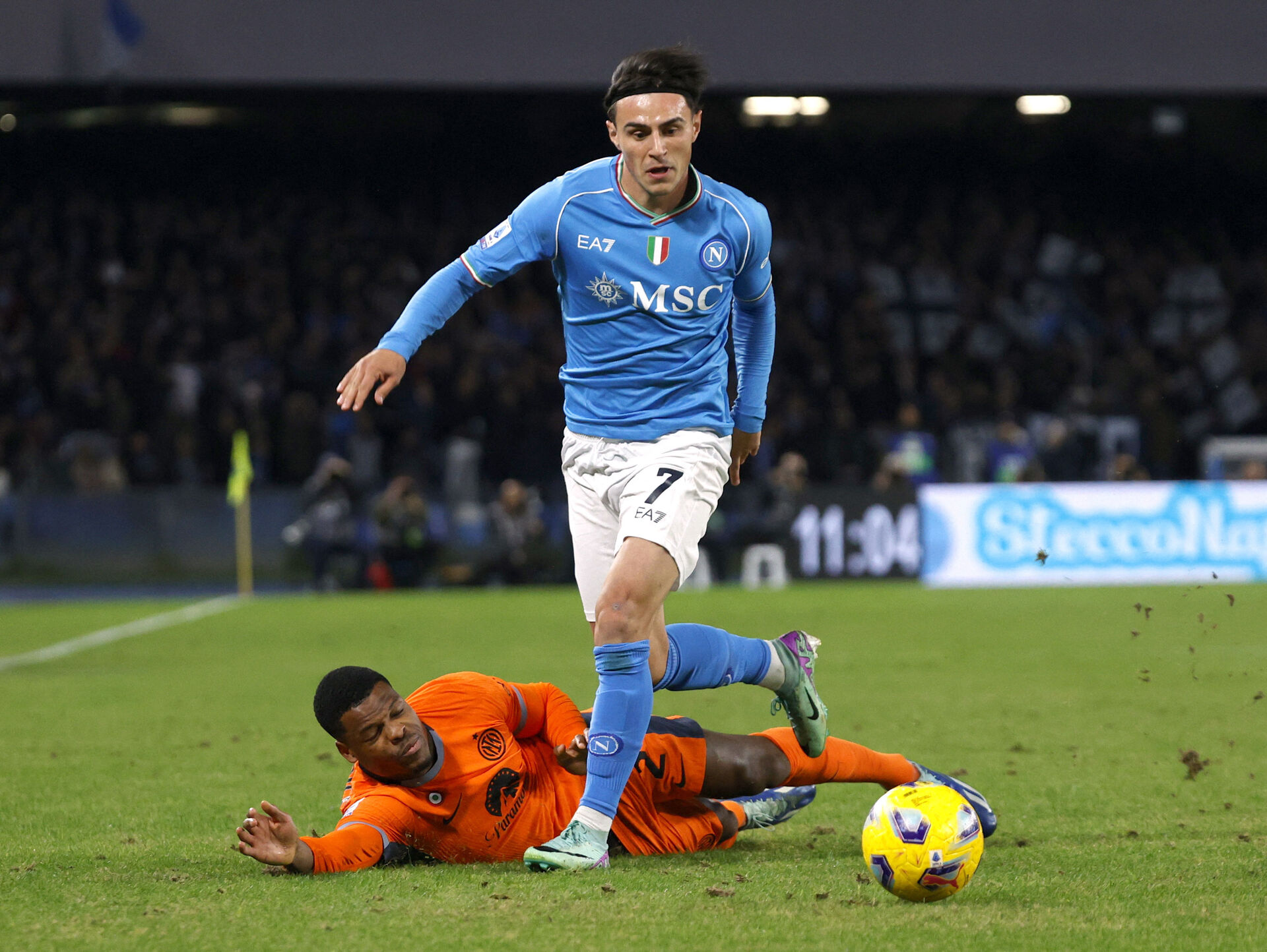 Eljif Elmas i Napoli-trøjen