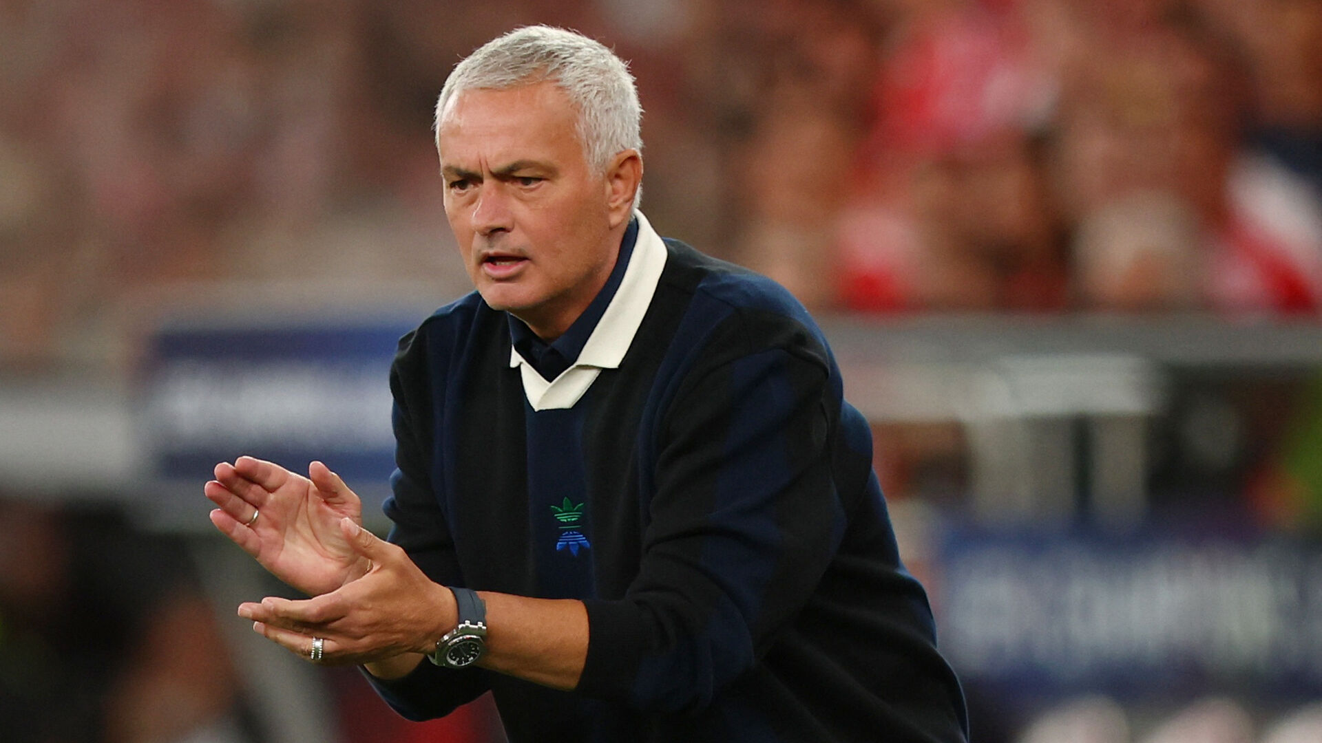 Mourinho på sidelinjen