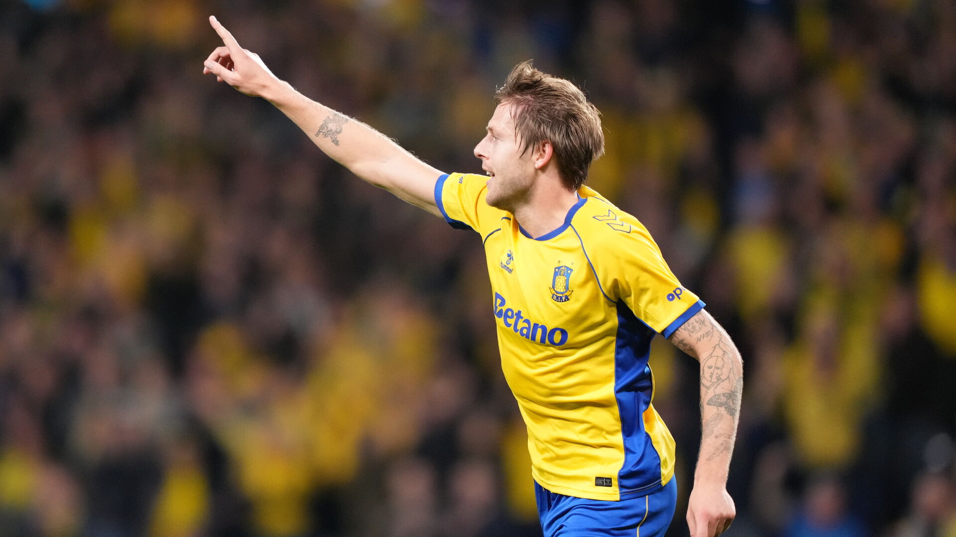 Nicolai Vallys jubler i Brøndby