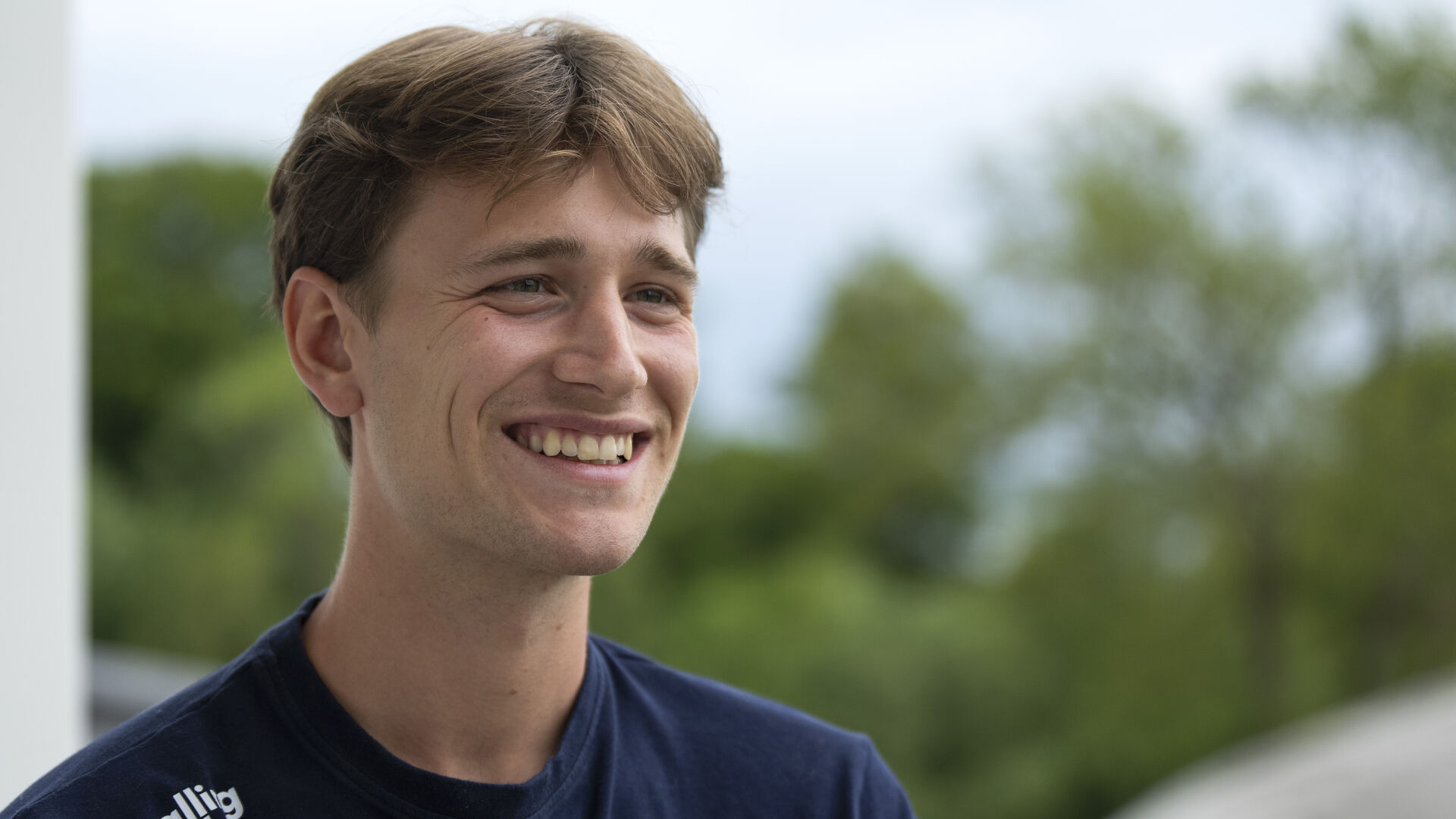 William Bøving smiler