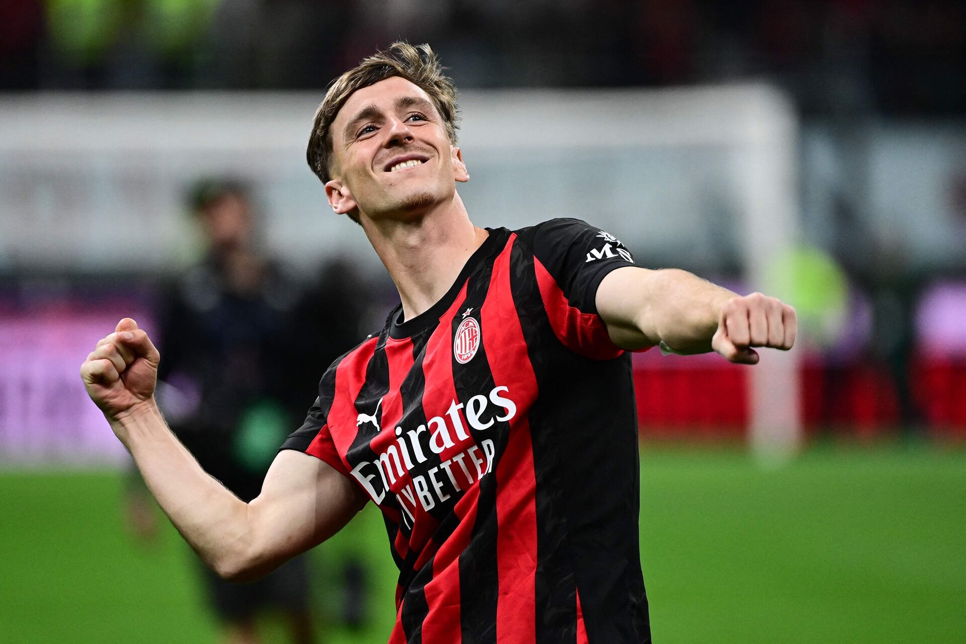 Alexis Saelemaekers fejrer en AC Milan-sejr