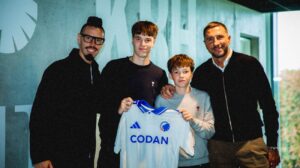 Christian Hamsik med sin familie og agent.