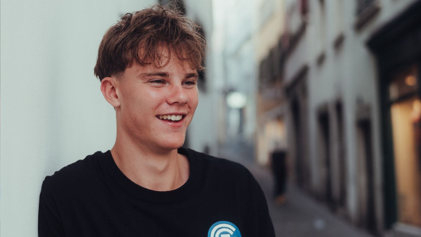 Jonathan Asp Jensen præsenteres som ny spiller i schweiziske Grashoppers.