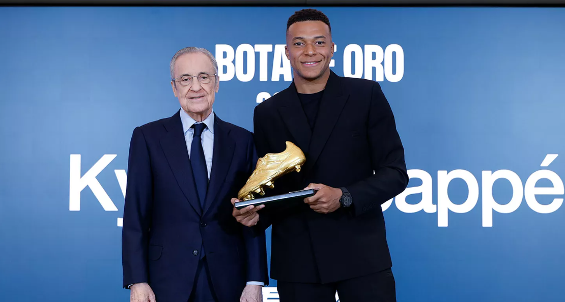 Mbappe modtager sin Golden Boot-pris foto