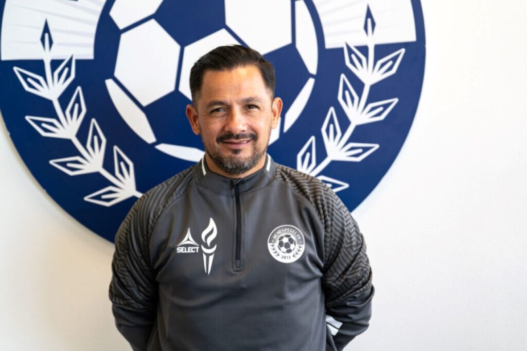 Néstor Rodríguez præsenteres i Vendsyssel FF.