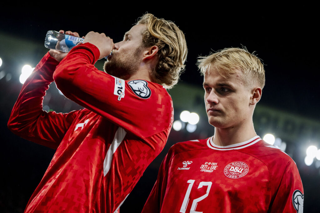 Victor Froholdt og Morten Hjulmand for det danske herrelandshold. VM kvalifikation: Danmark - Grækenland