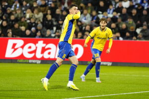 Benjamin Tahirovic fejrer et mål for Brøndby IF.