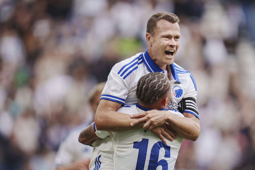 Viktor Claesson og Robert Silva i FCK. Superliga: FC København - Silkeborg IF
