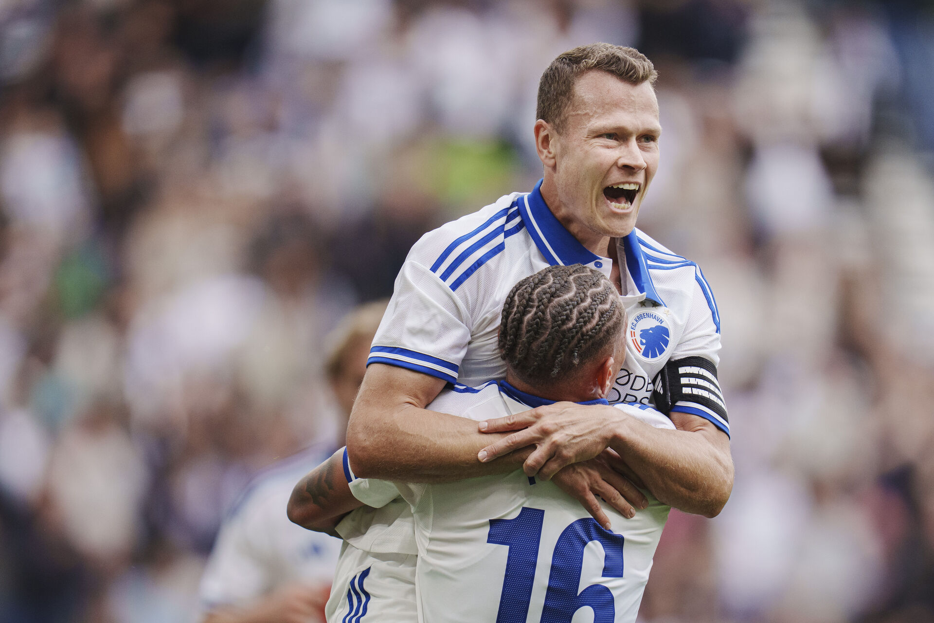 Viktor Claesson og Robert Silva i FCK. Superliga: FC København - Silkeborg IF