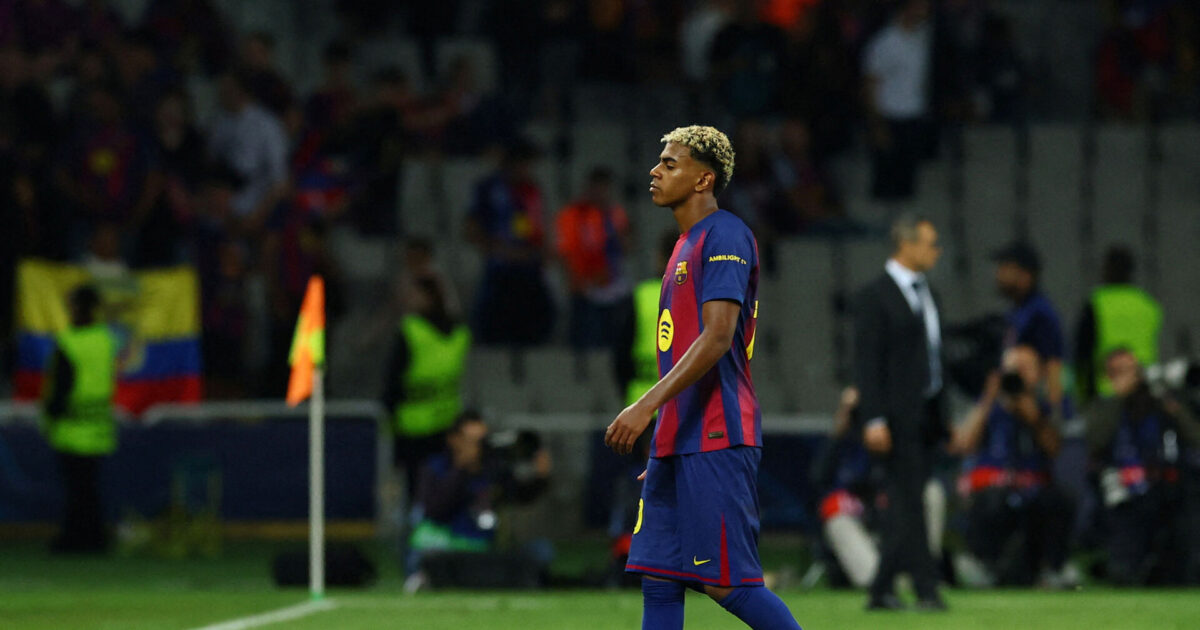 Flick ville straffe Lamine Yamal – Deco stillede sig imellem Foto: Albert Gea/REUTERS