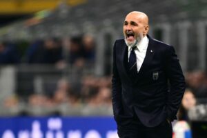 Luciano Spalletti råber.
