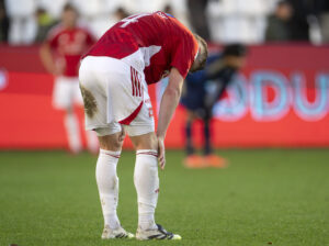 Lasse Nielsen er foroverbøjet