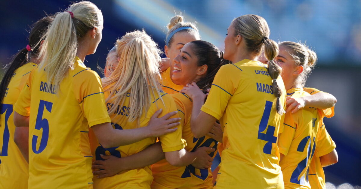 Brøndby tog første stik mod AGF på historisk fodbolddag Foto: Liselotte Sabroe/Ritzau Scanpix