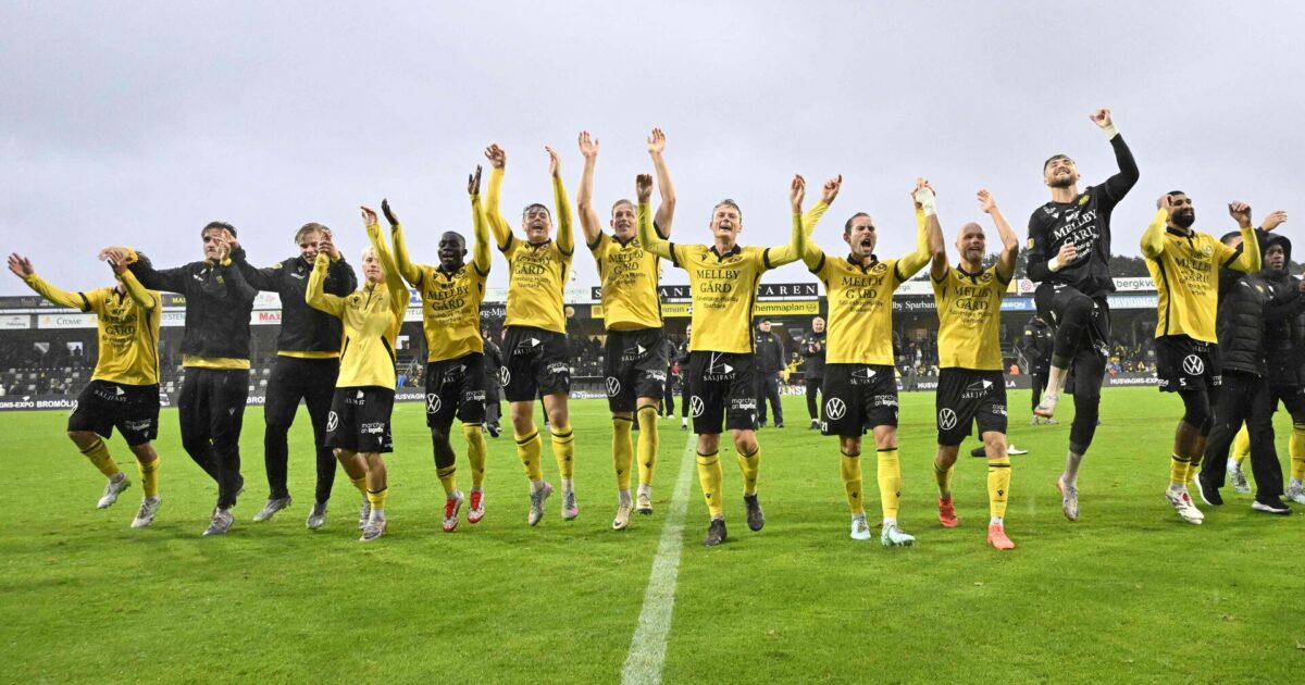 Sensationsmesterskab kan sikres mens Mjällby sidder i bus Foto: Johan Nilsson/AFP/Ritzau Scanpix