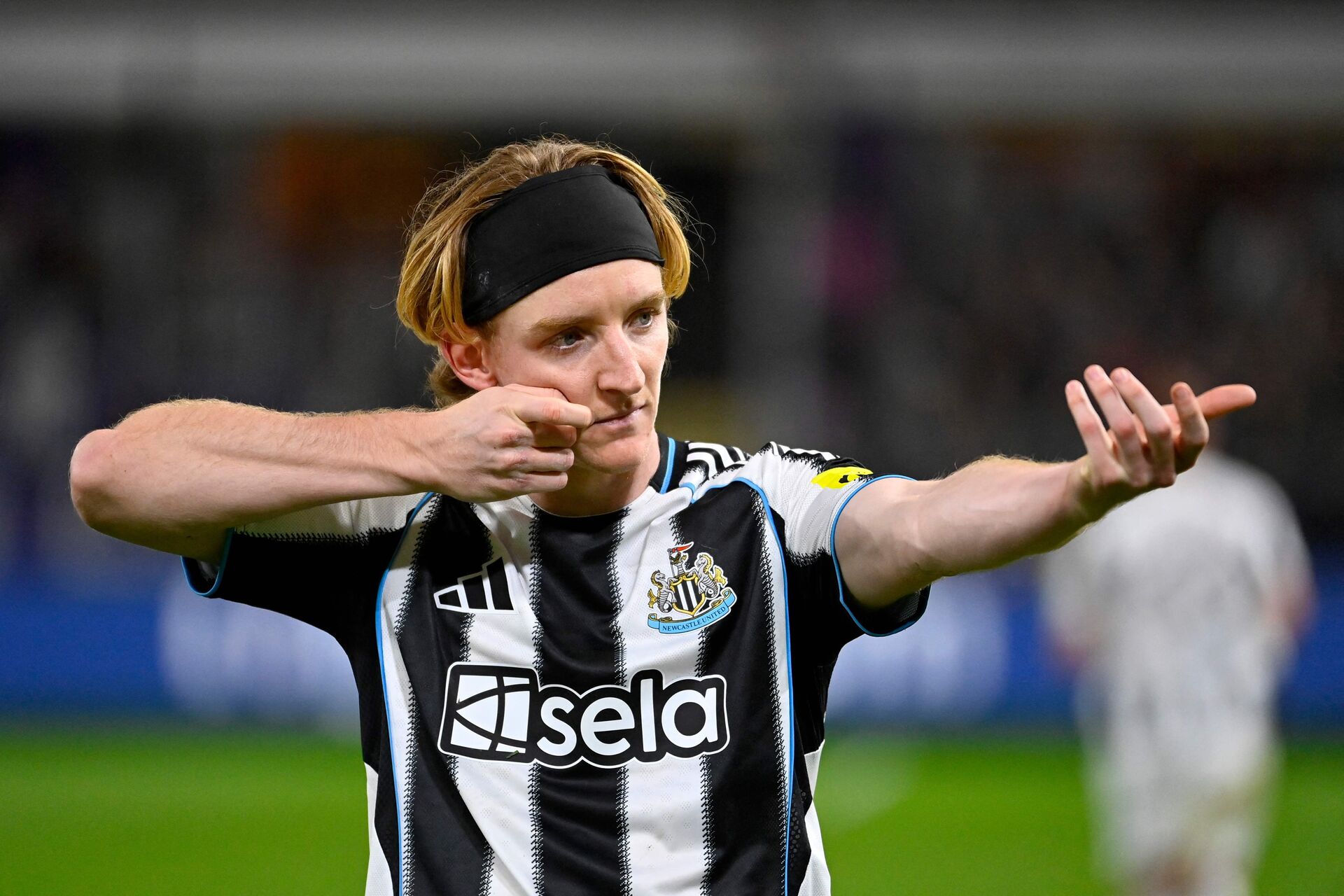 Anthony Gordon jubler.