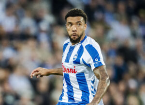 Jay-Roy Grot i kamp for OB