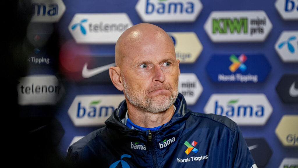 Ståle Solbakken på pressemøde