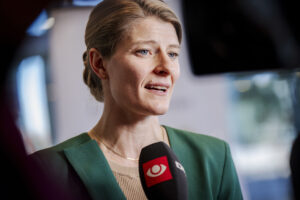 Ane Halsboe Jørgensen bliver interviewet