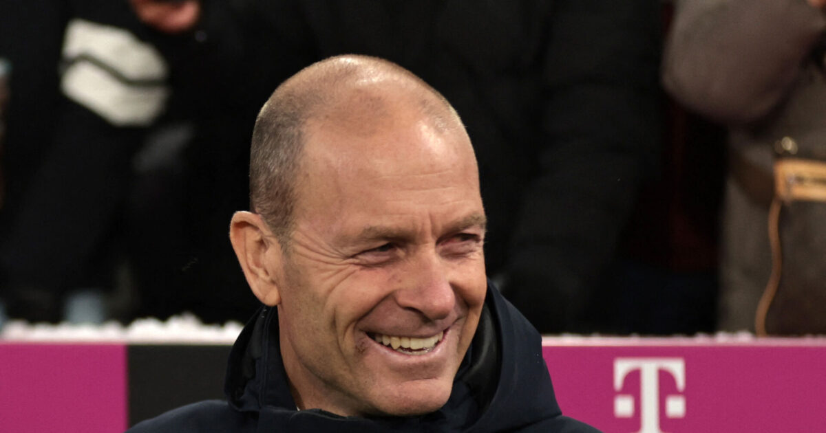 To røde kort: Jess Thorup vinder sin ligadebut Foto: Ritzau Scanpix/REUTERS