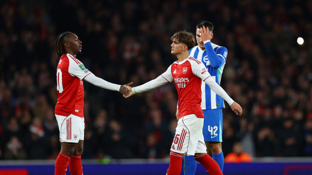 To Arsenal-spillere bytter