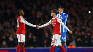 To Arsenal-spillere bytter