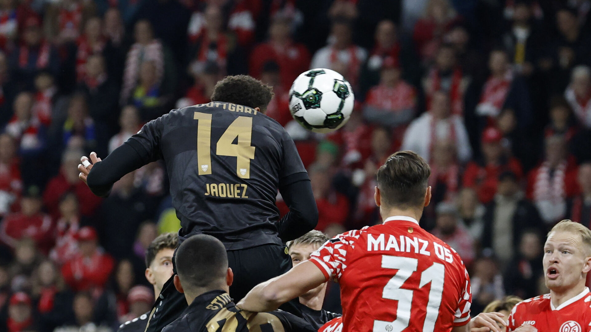 Stuttgart sender Mainz og Bo Henriksen ud i pokalmørket foto