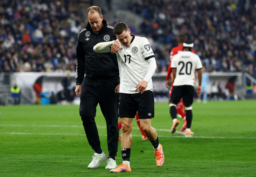 Florian Wirtz går fra banen for Tyskland.