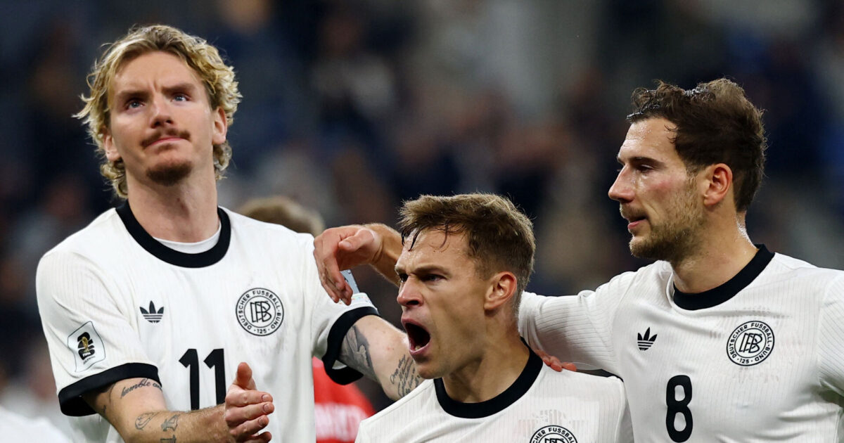 Tyskland kører miniputter over efter tidligt rødt kort Foto: Kai Pfaffenbach/REUTERS