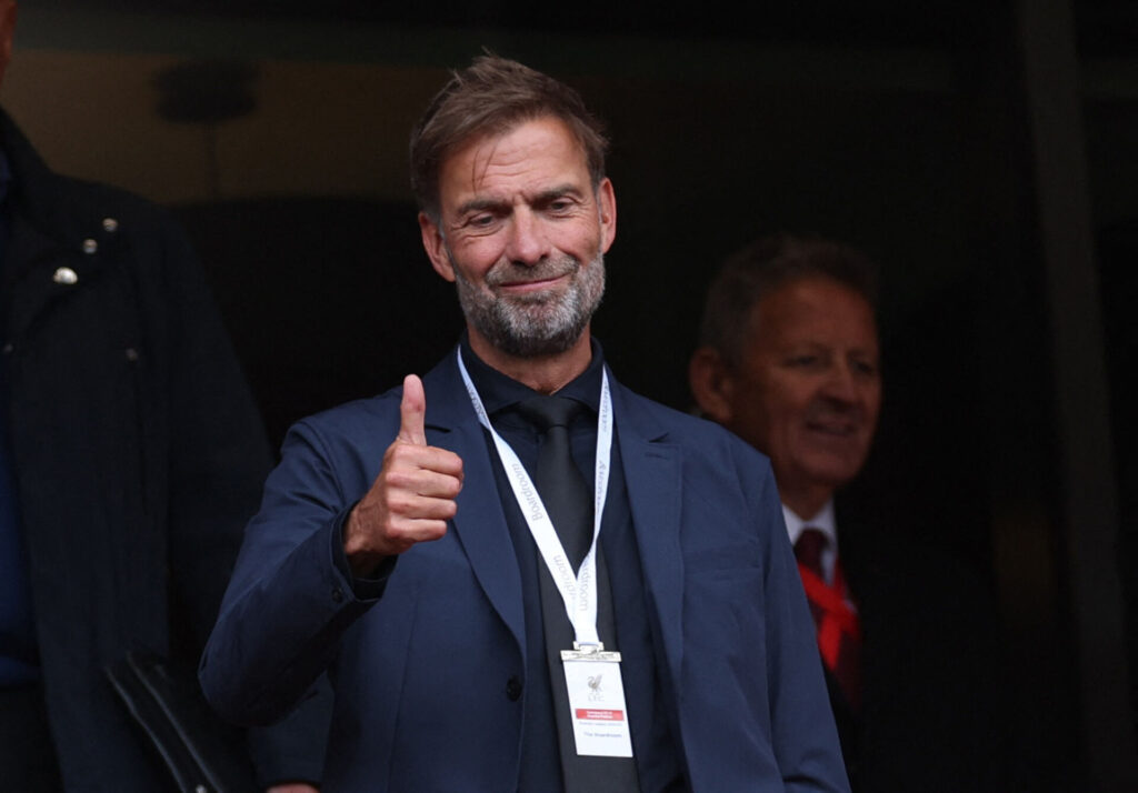 Jürgen Klopp med en Thumbs up.