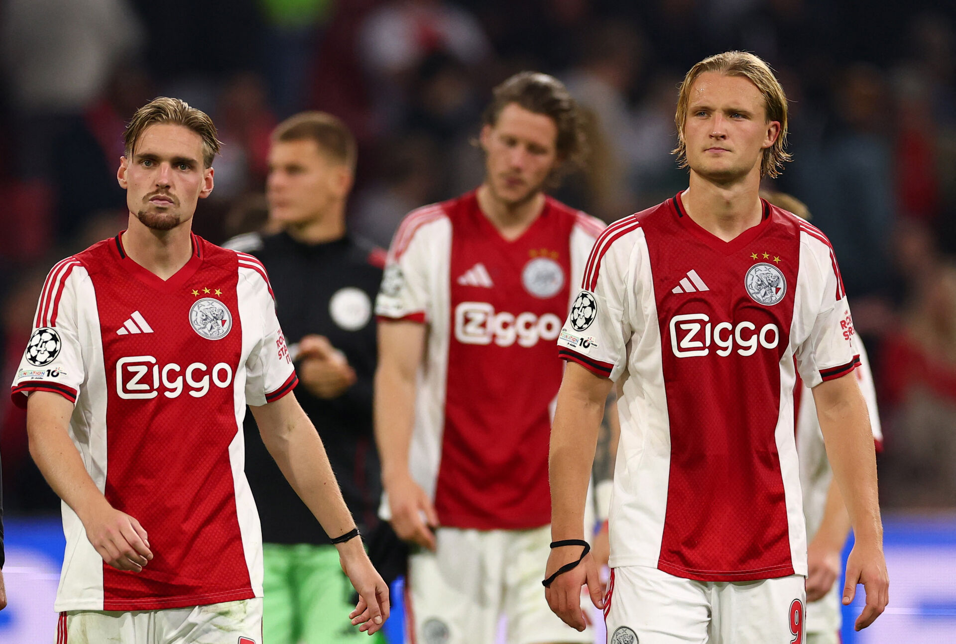 Kasper Dolberg sammen med sine holdkammerater i Ajax.