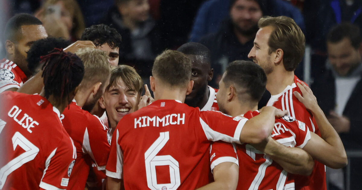 Se her: 17-årig scorer vidundermål for Bayern München Foto: Ritzau Scanpix/REUTERS