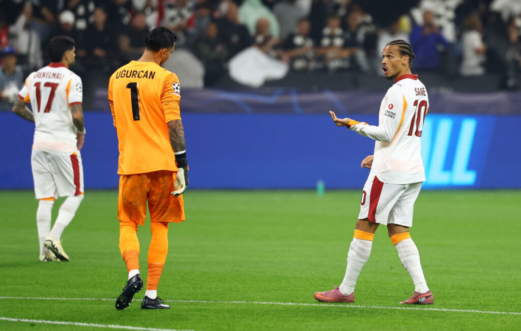 Leroy Sané under en kamp for Galatasaray.