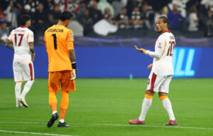 Leroy Sané under en kamp for Galatasaray.