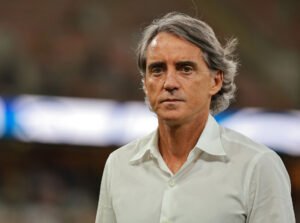 Roberto Mancini under en kamp i spidsen for Saudi-Arabiens landshold