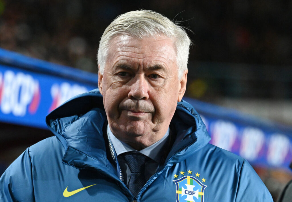 Carlo Ancelotti under en kamp for Brasilien.