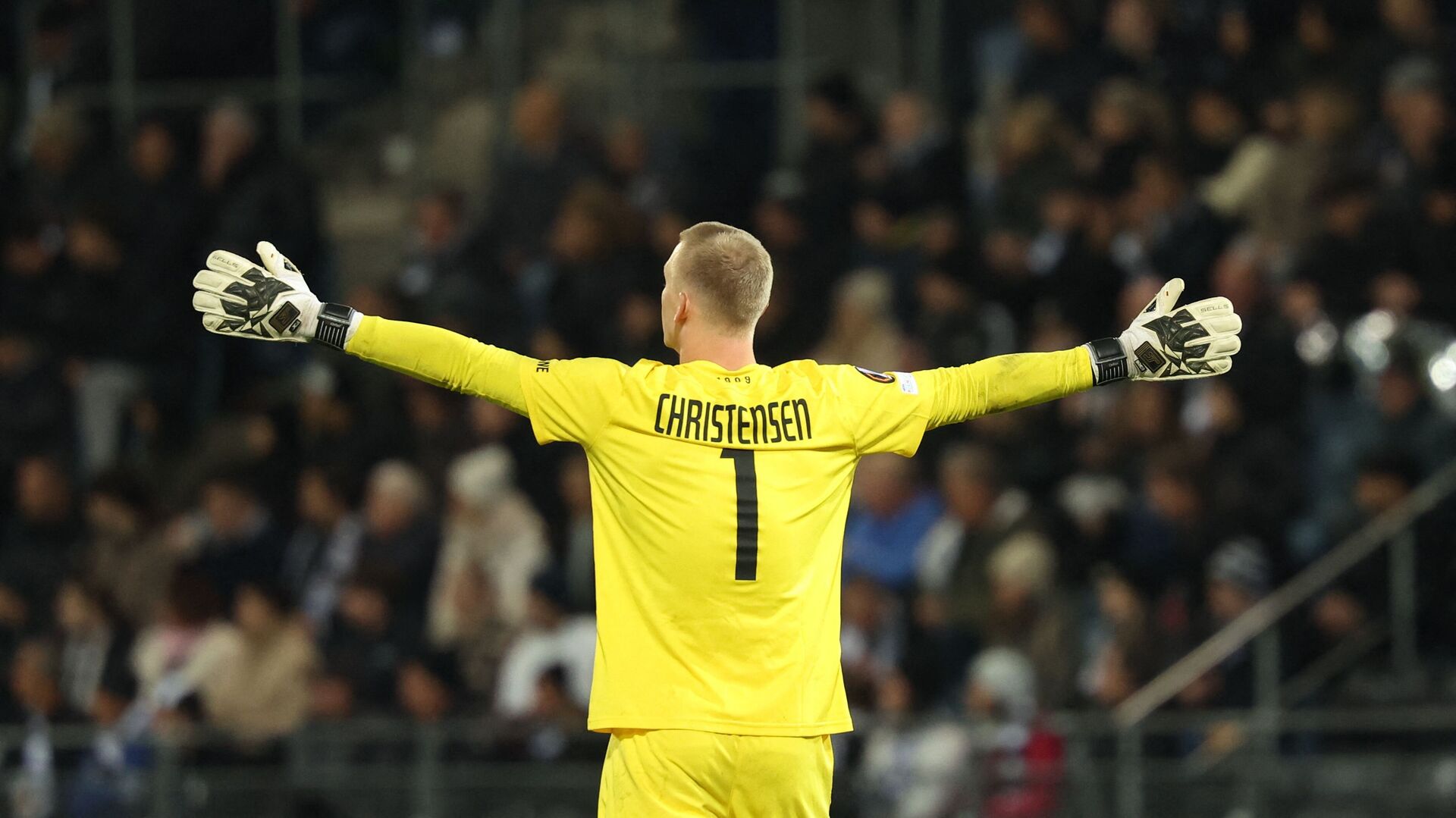 Oliver Christensen breder armene ud i Sturm Graz