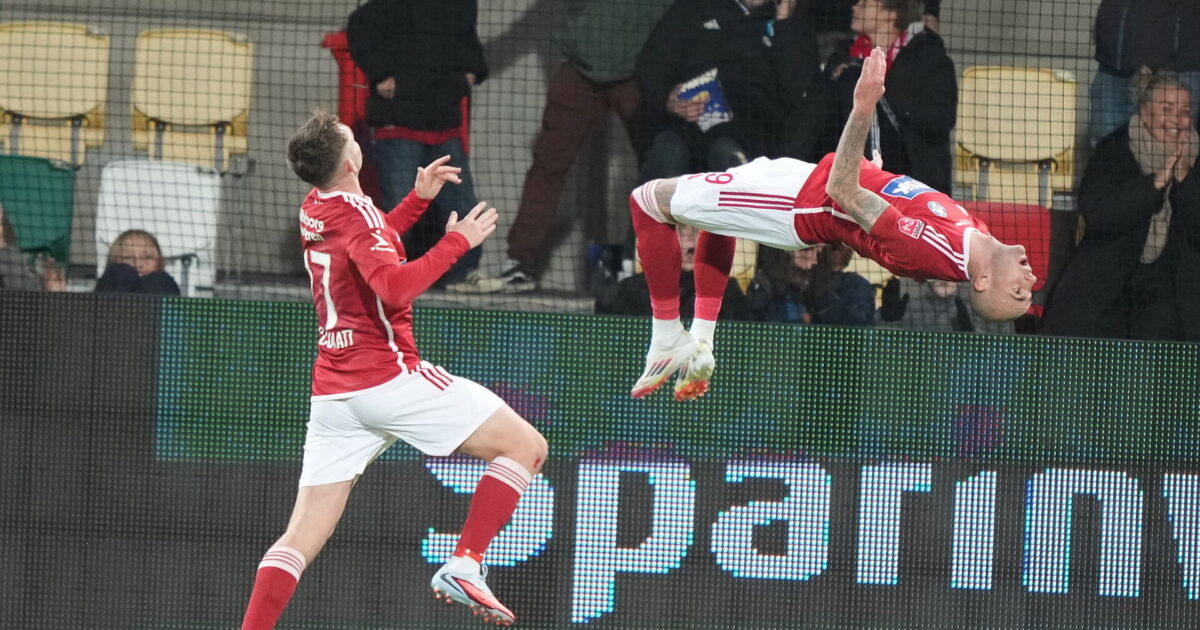 Flyvende Silkeborg slår FCK efter sublim første halvleg Superligakampen mellem Silkeborg IF og FC København på JYSK Park i Silkeborg fredag den 17. oktober 2025.