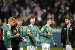 Oliver Bundgaard sammen med nogle af sine holdkammerater.