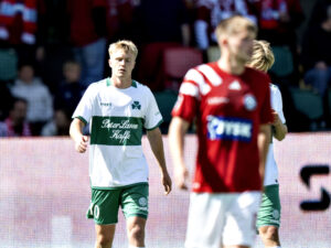 Isak Jensen i kamp for Viborg FF.