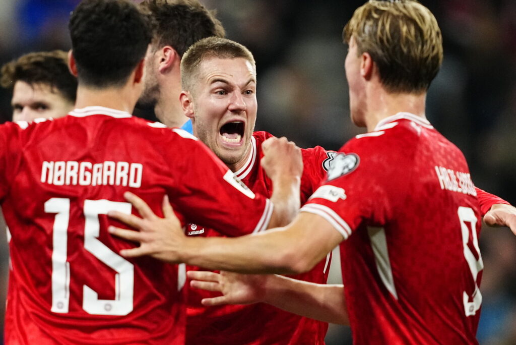 Joachim Andersen i Parken efter sin scoring til 2-0. VM-kvalifikationskampen mellem Danmark og Grækenland i Parken i København søndag den 12. oktober 2025.