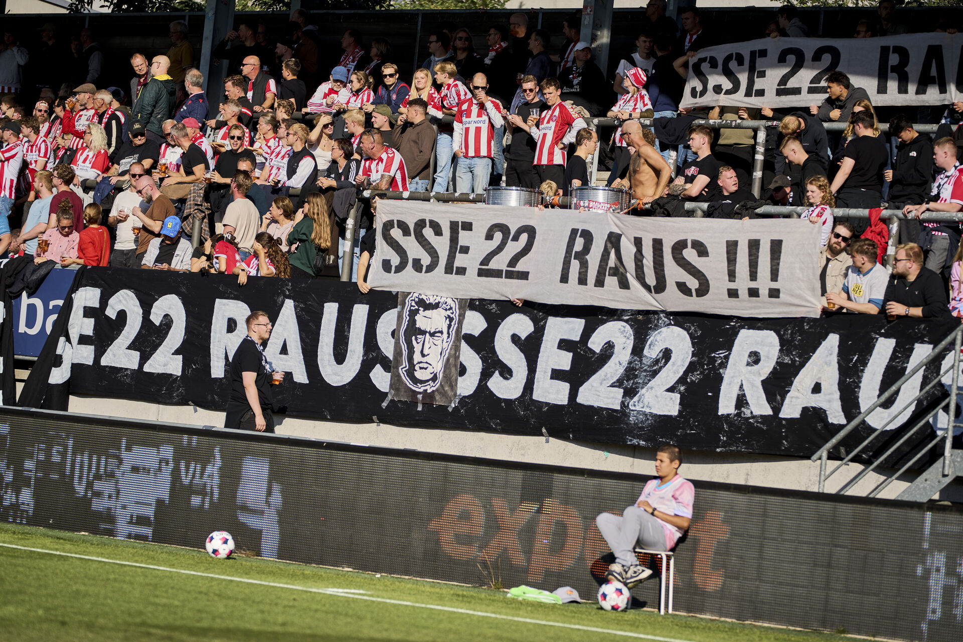 Trods positive takter står fanfraktion fast: AaB skal være fri for SSE22 foto