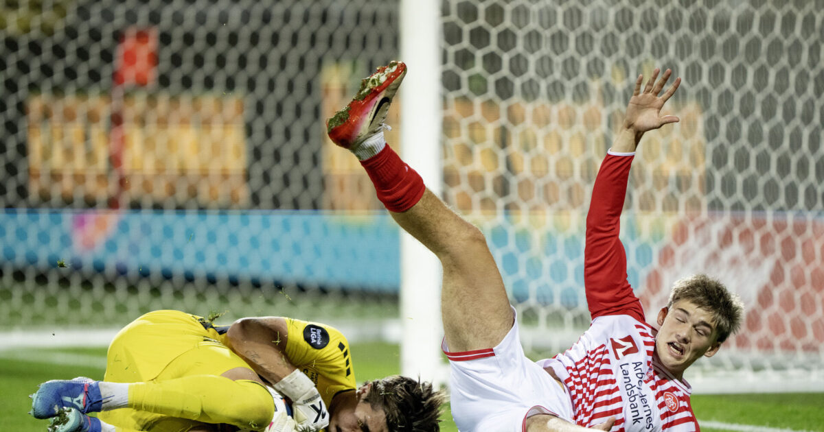 Av, AaB: Sat på plads på hjemmebane Foto: Bo Amstrup/Ritzau Scanpix