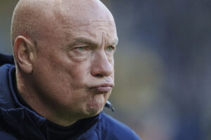 Uwe Rösler skærer en grimasse under en kamp i spidsen for AGF