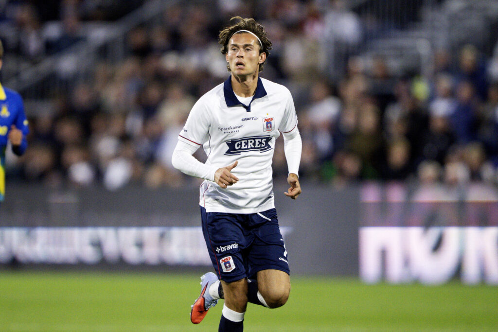 Markus Solbakken i aktion for AGF.