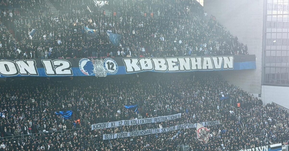 FCK-fans med skarpt budskab mod politiet Foto: Alexander Wøhlk