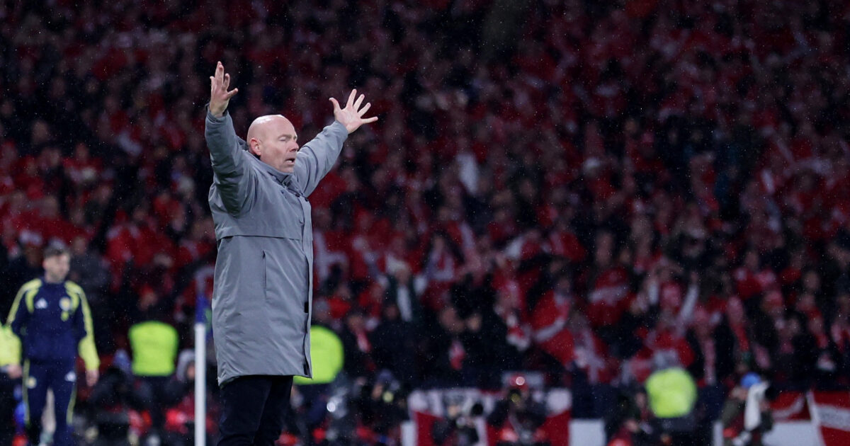 Børnefejl på børnefejl: Riemer må være rasende! Foto: Russell Cheyne/REUTERS